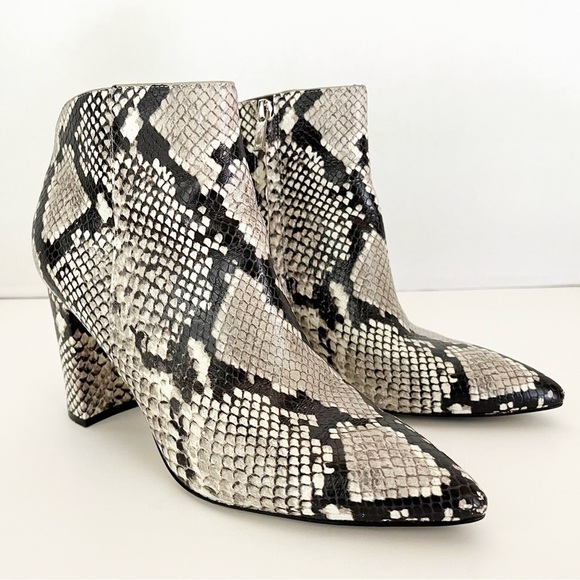 Marc Fisher Ltd Unno Bootie Women's Size 9.5M Black Snake Print Leather Zip Heel - Picture 5 of 10